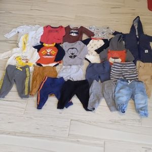 Lot of 20 long-sleeved shirts and pants for baby